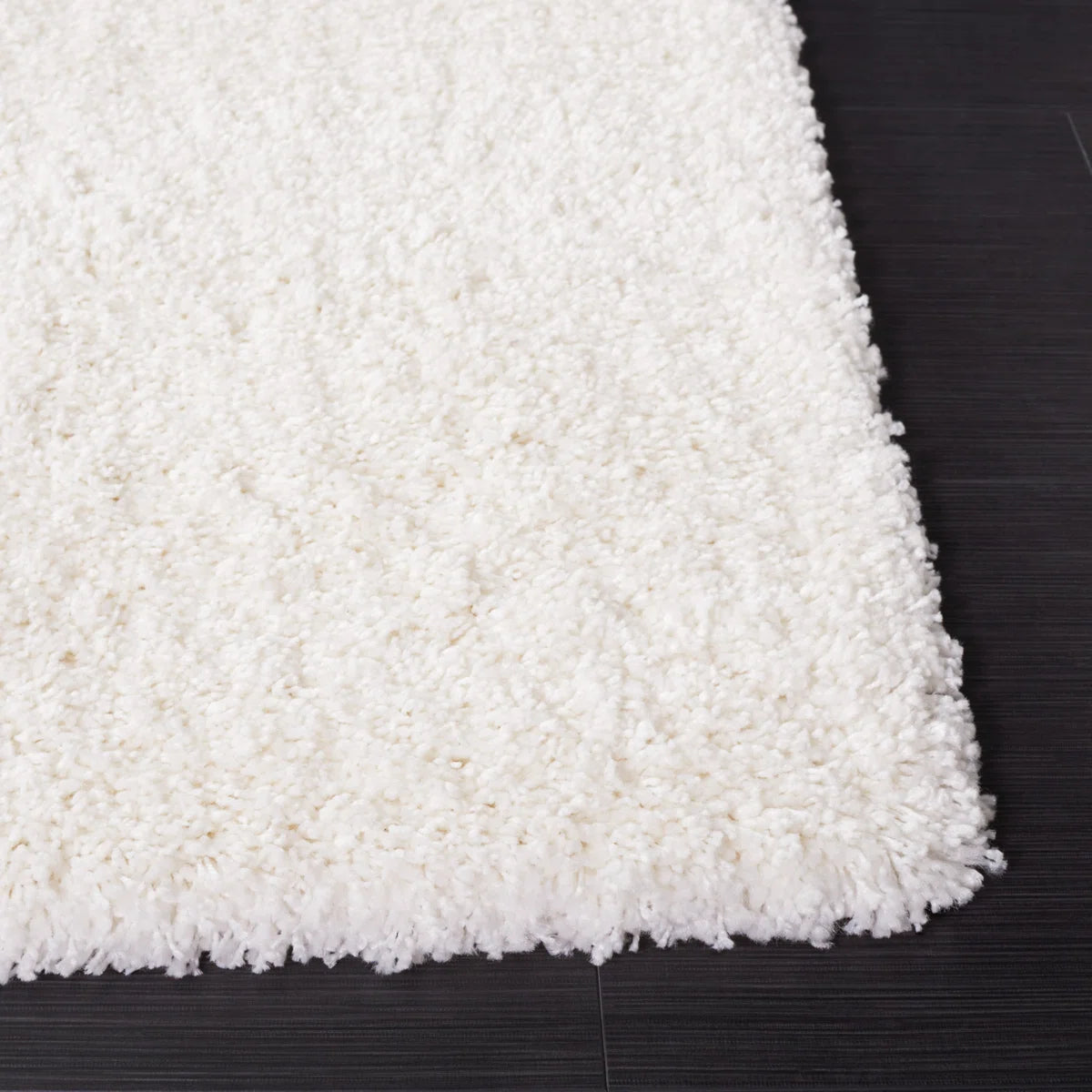 Assar White Area Rug